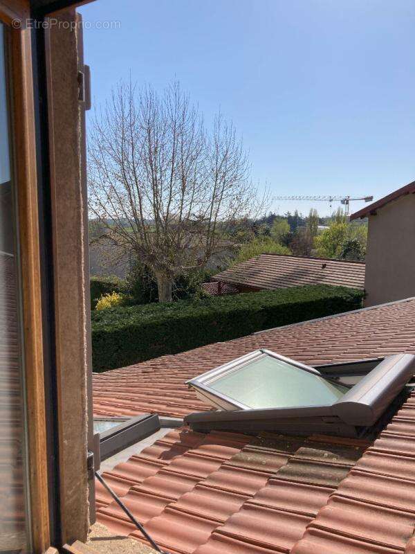 Appartement à LENTILLY