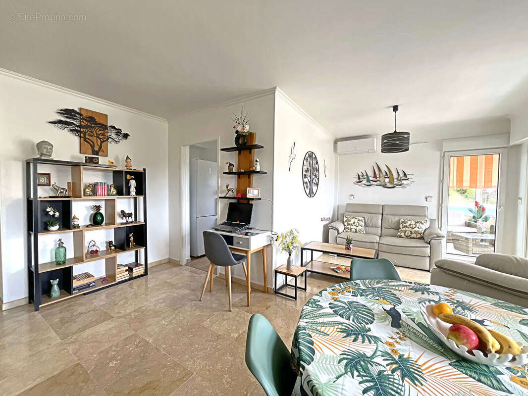 Appartement à FREJUS