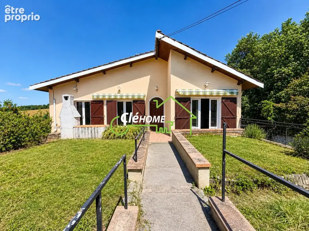 Maison 8 pièces 235 m² à vendre à Sain-Bel (69210) - photo 2