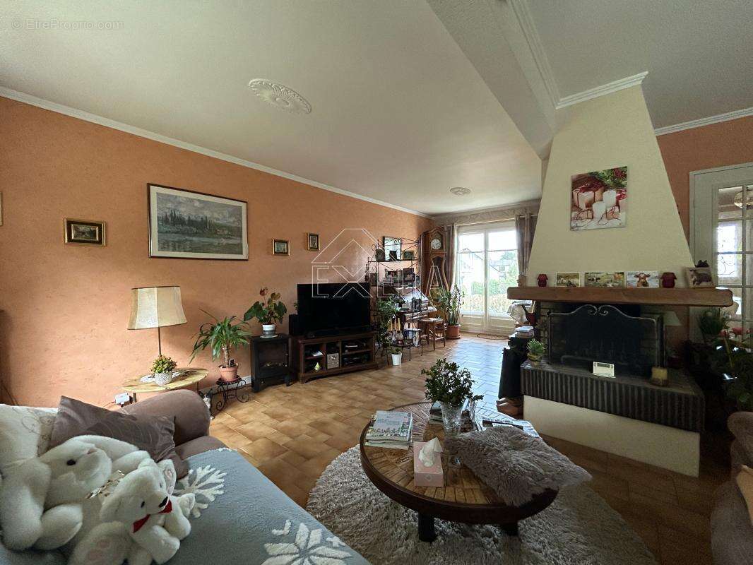 Maison à ROSNY-SUR-SEINE