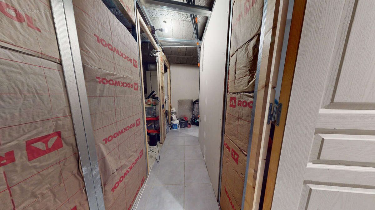 Maison 100 m² à Poncin  - photo 3