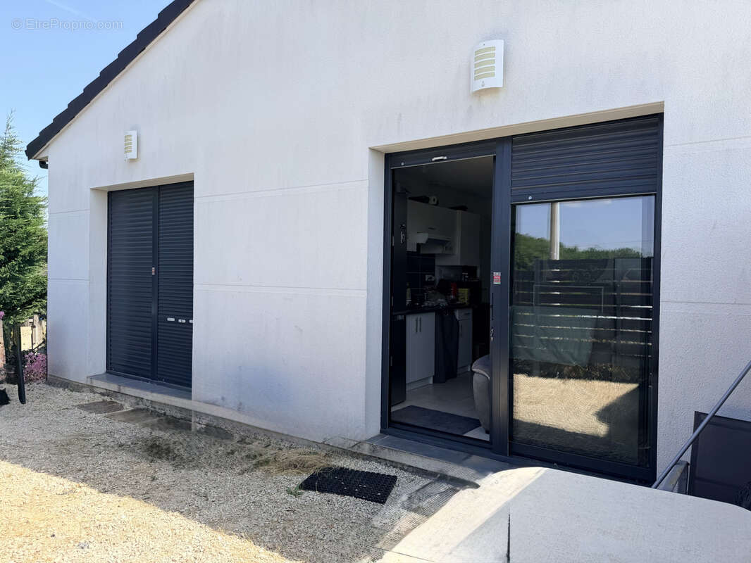 Maison contemporaine avec piscine, garage et deux studios - photo 11