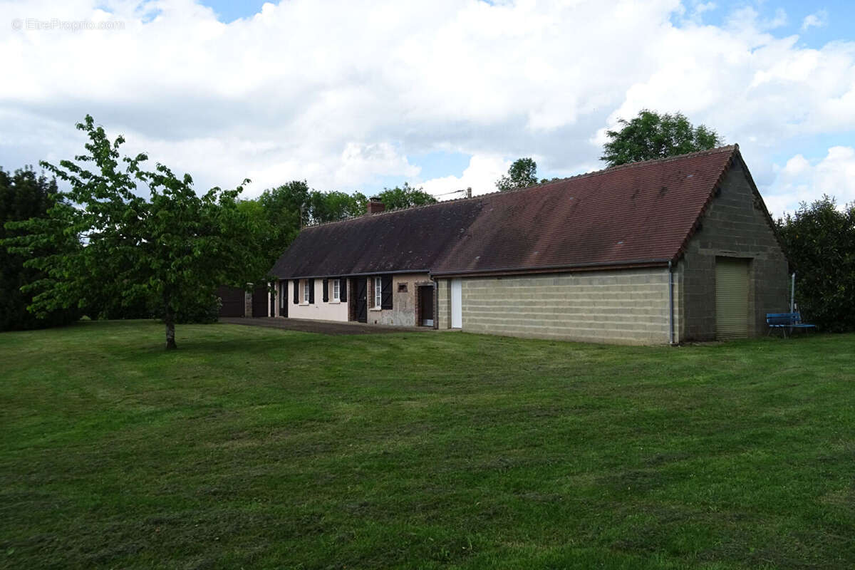 Maison à AUTHON-DU-PERCHE