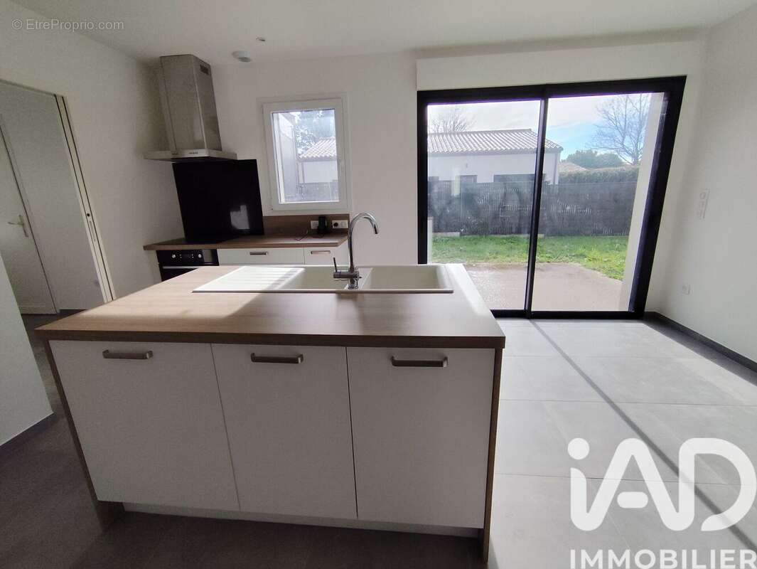 Photo 4 - Maison à VOUILLE