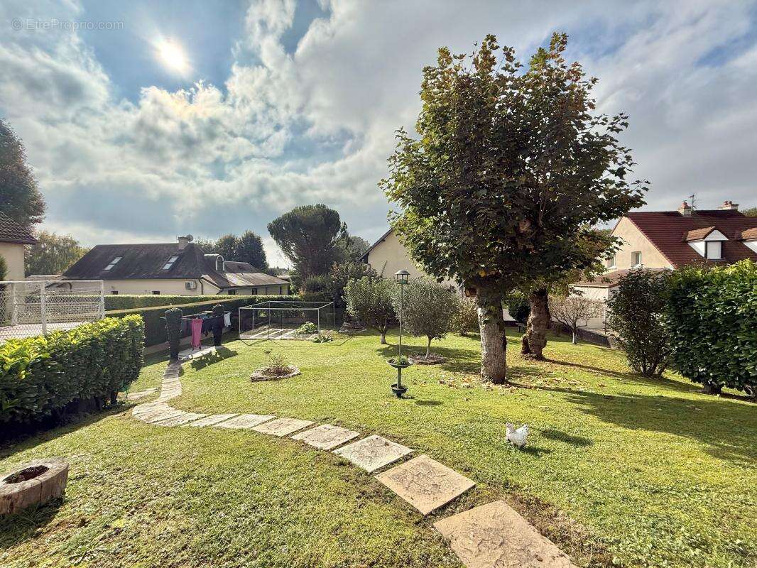 Maison à ARC-SUR-TILLE