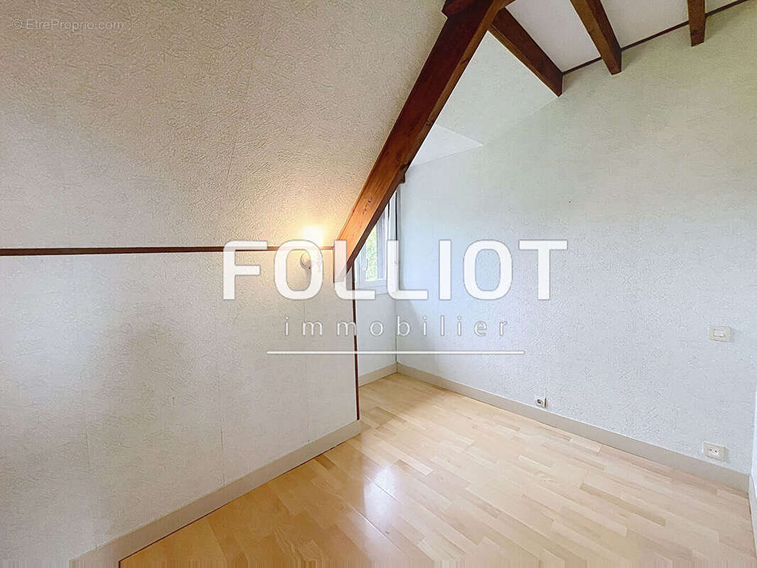 À deux pas de la mer, une maison aux multiples possibilités ! - photo 11