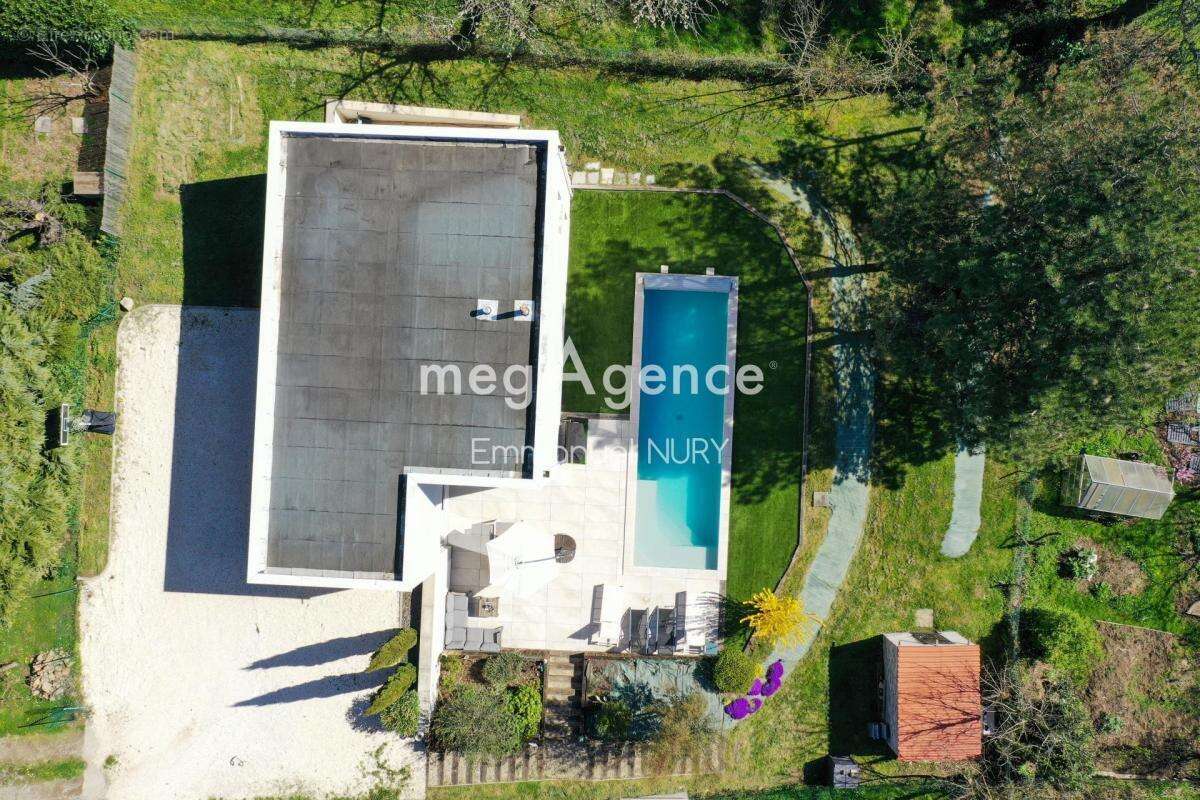 Maison à MARCY-L'ETOILE