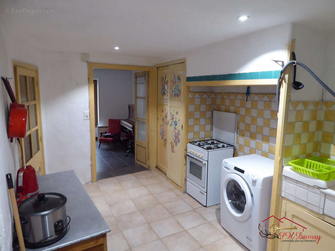 Maison à SAINT-JEAN-DU-BRUEL