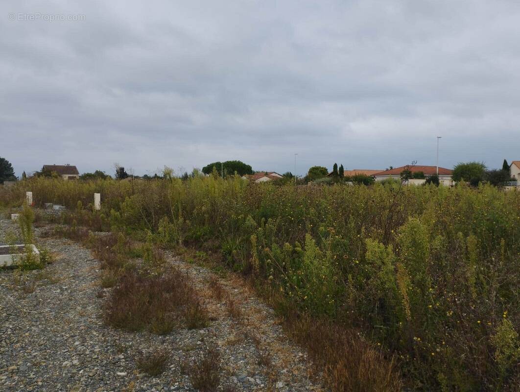 Terrain à CLERMONT-FERRAND