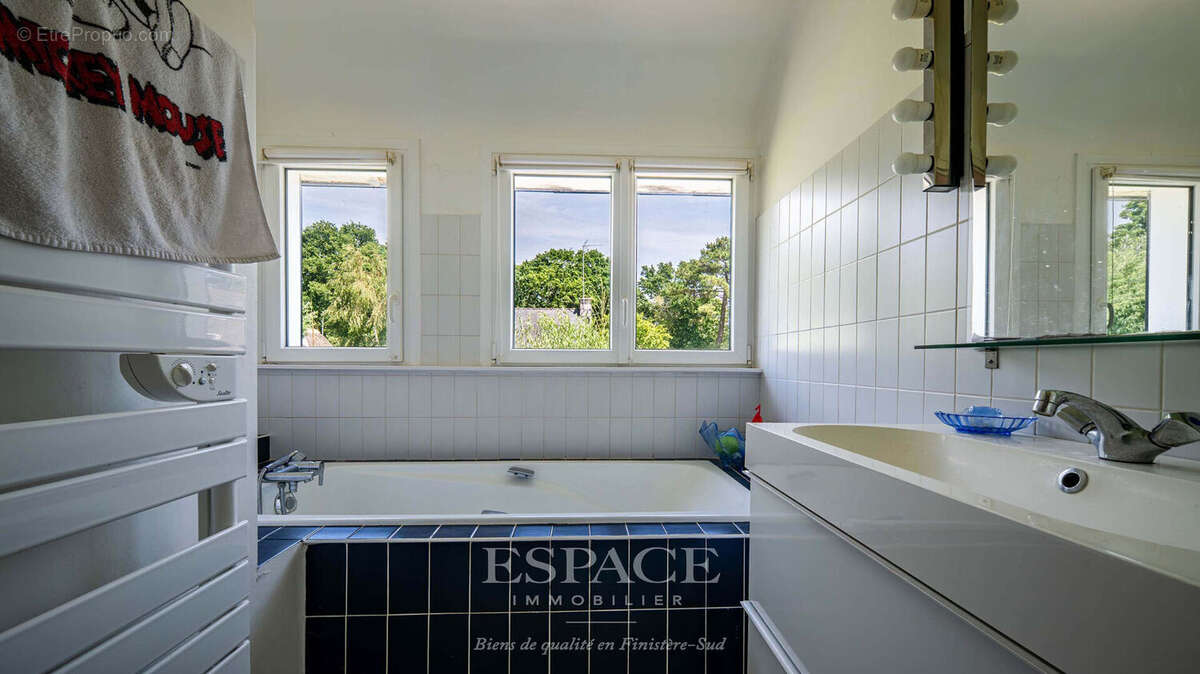 Entre golf, plage, Port et bourg à pied ? une adresse rare à personnaliser - photo 17
