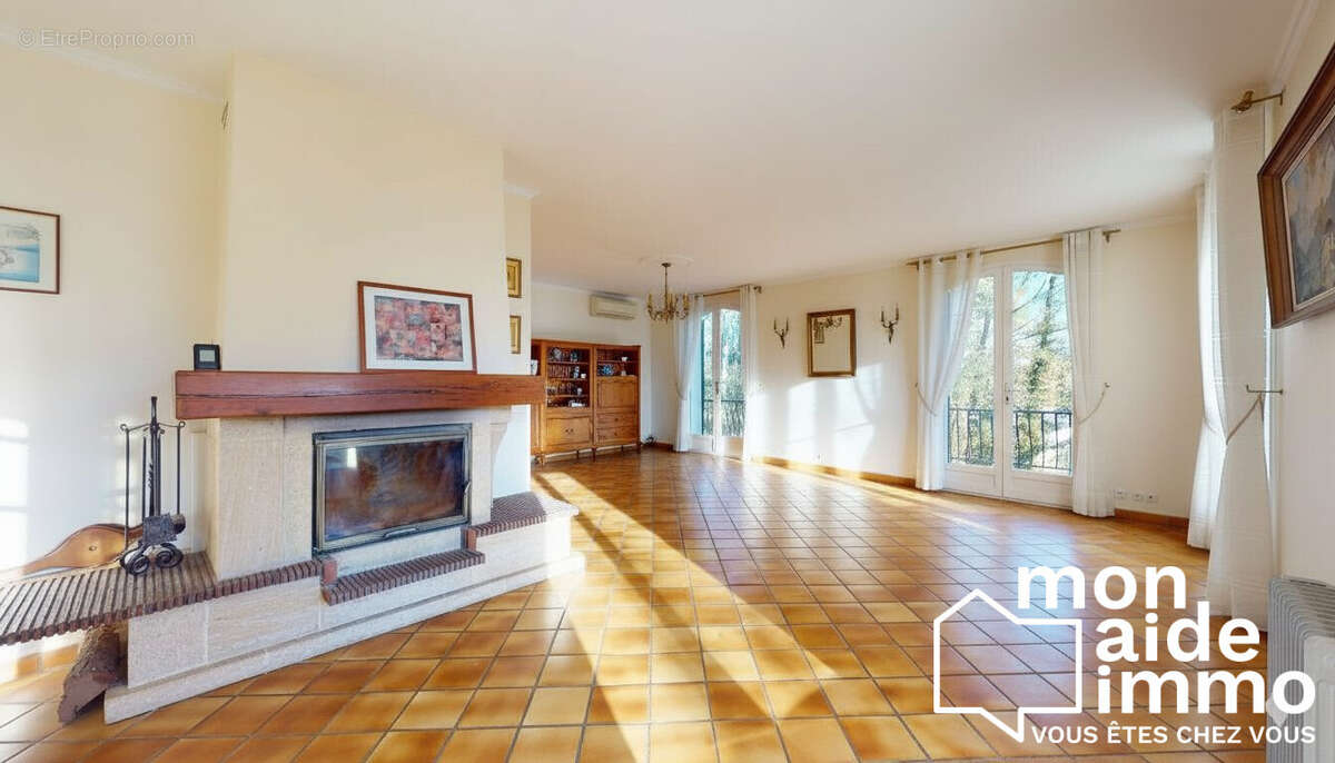 Maison 120 m² à Camarsac  - photo 6