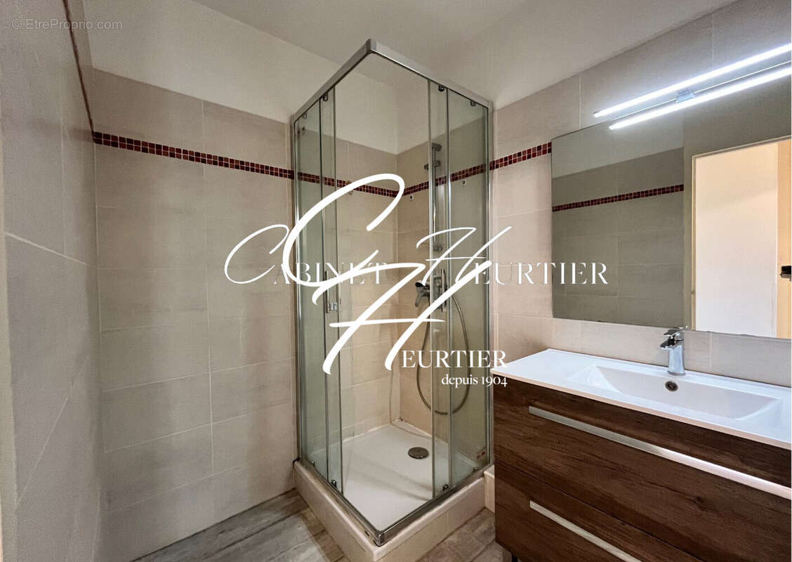 Appartement à SEYSSINET-PARISET