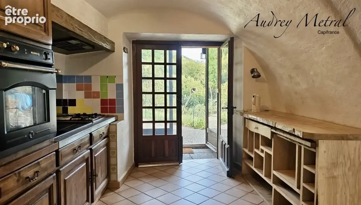 Maison en pierre à vendre à SERRIERES EN CHAUTAGNE (73) vue imprenable, 50 min de Genève et Annecy, 35 min d'Aix-les-Bains - photo 8