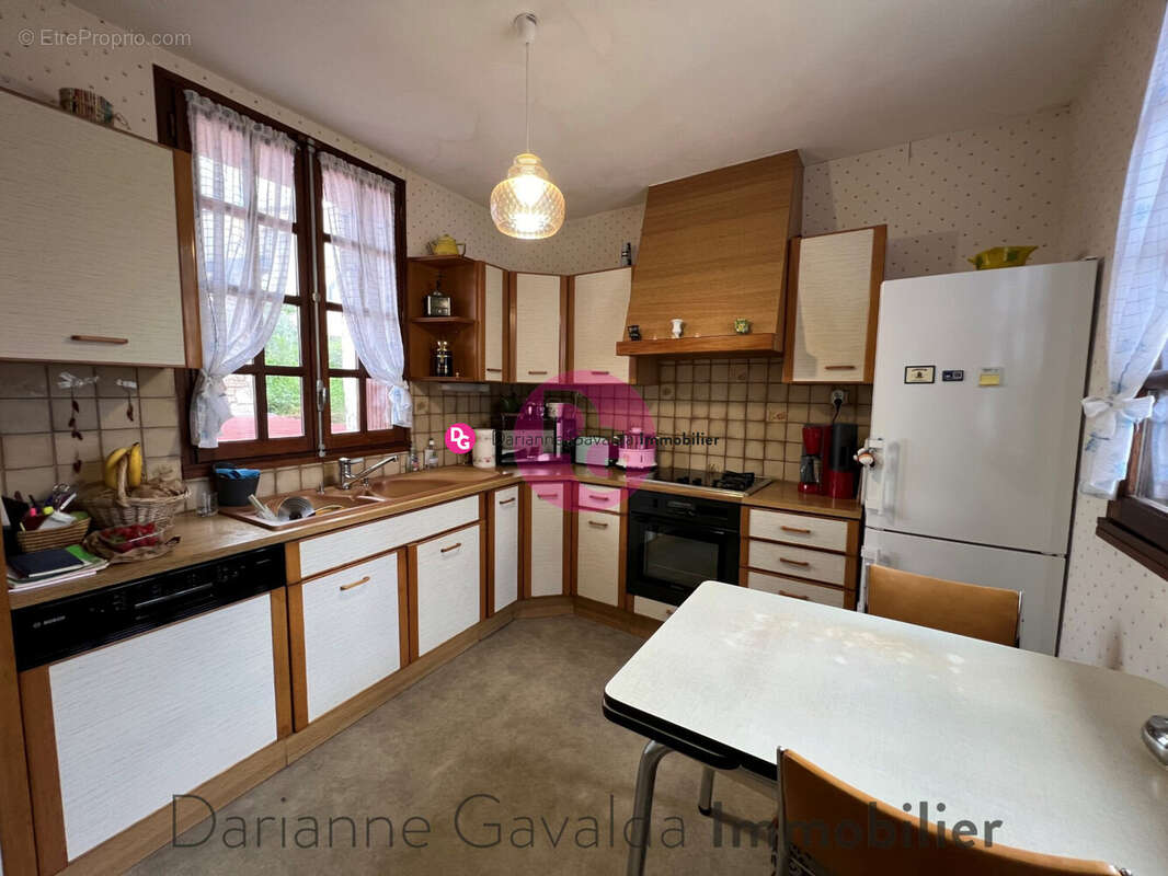 Maison à DECAZEVILLE