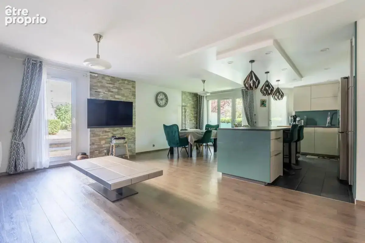 Appartement à LE BOURGET