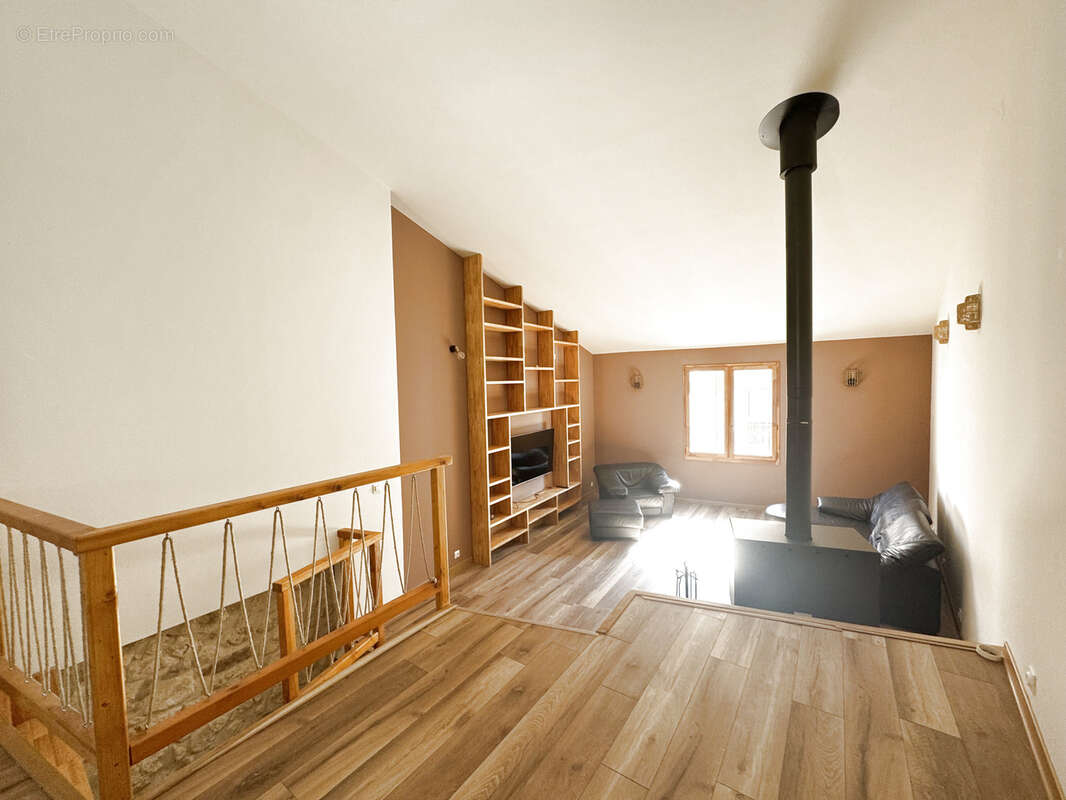 Grande maison de village avec garage en vente à Coursan - photo 5