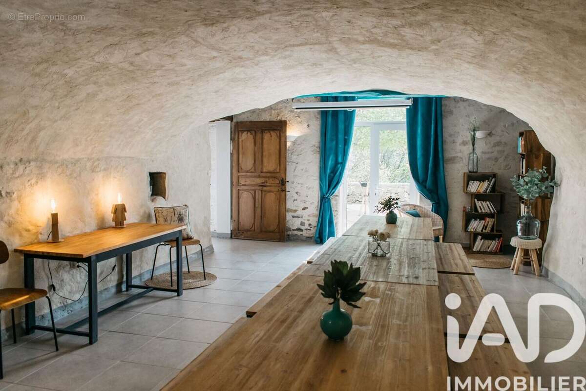 Maison 750 m² à Pont-De-Barret  - photo 9