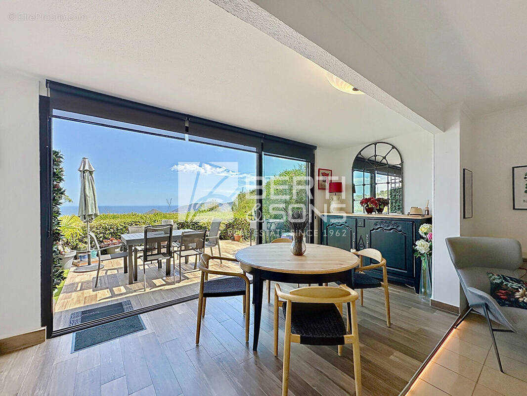 Appartement à MANDELIEU-LA-NAPOULE