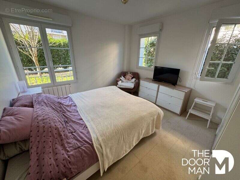 Appartement à LES ESSARTS-LE-ROI