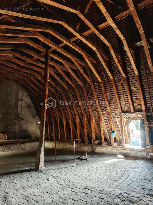 HYPER CENTRE DE LANGEAIS Maison de 4 siècles pleine de charme, rare par son histoire et ses volumes - photo 15