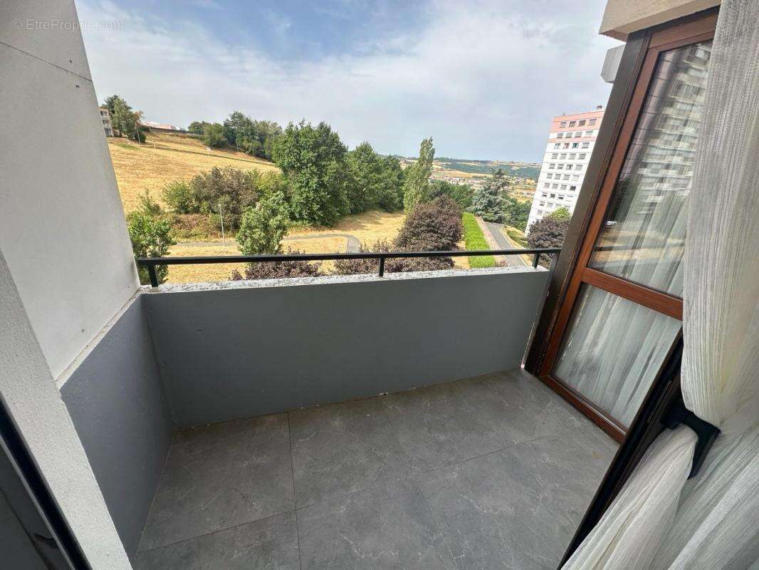 Grand appartement rénové avec balcons et suite parentale - photo 2