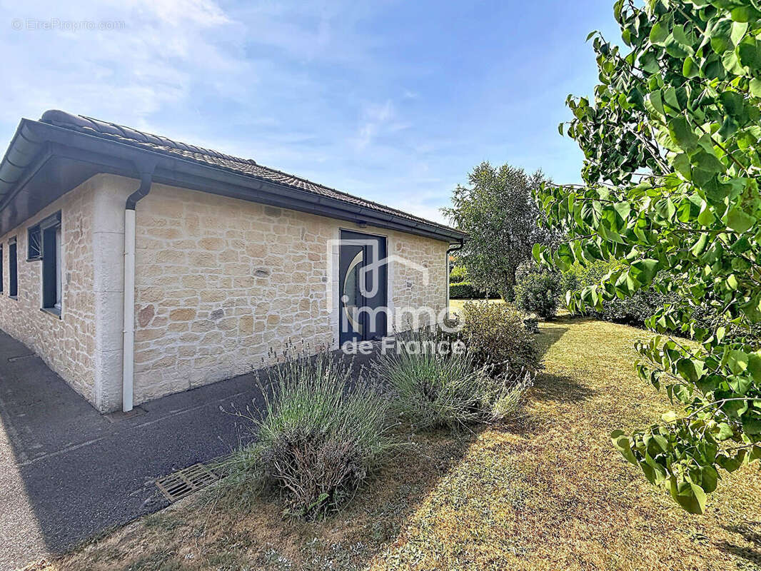 Maison Bellegarde-sur-valserine  88 m2 - photo 13
