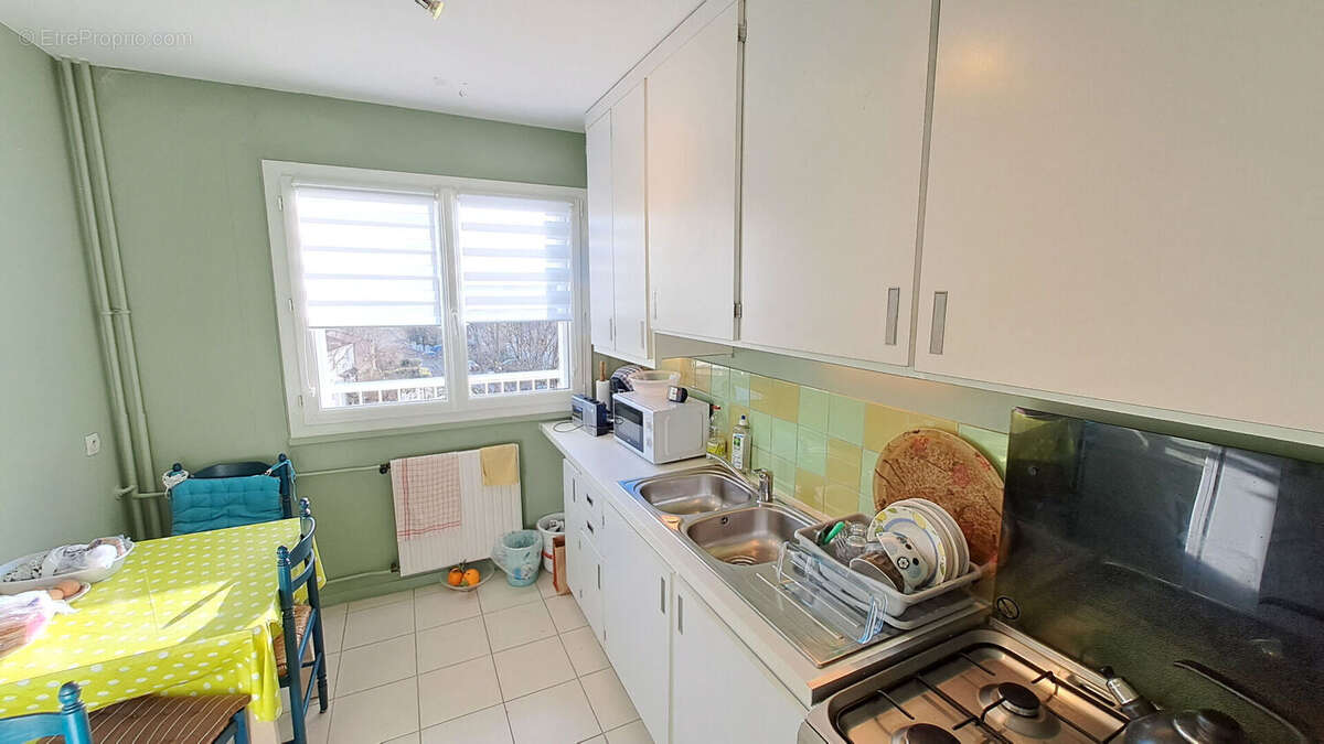 Appartement à MAGNY-LES-HAMEAUX