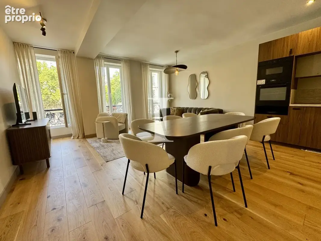 Appartement 4 pièces 79 m² à vendre à Paris-8e (75008) - photo 2
