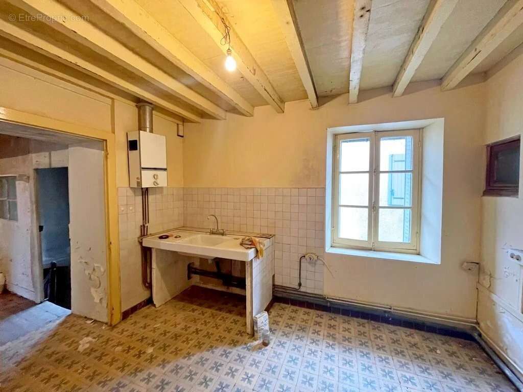 Maison à SAINT-BRISSON