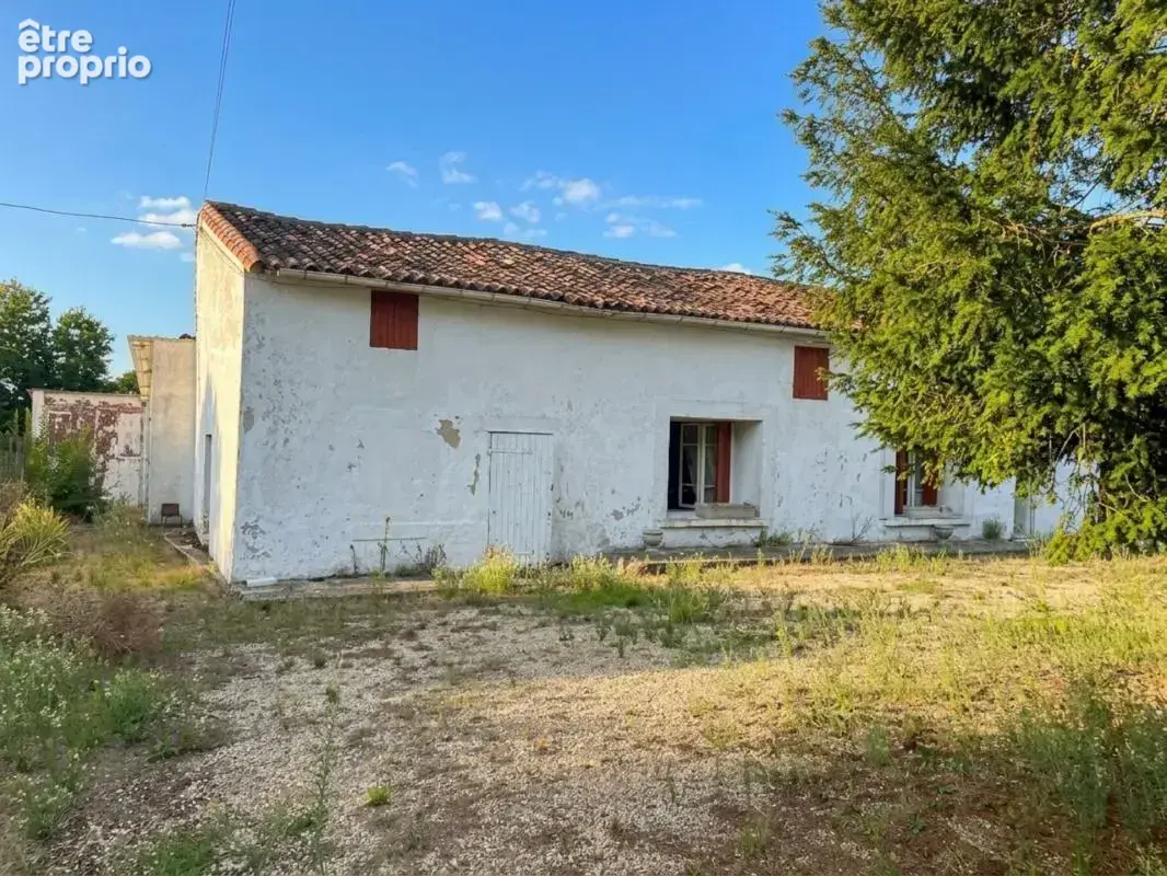 Maison familiale de 125 m² avec combles aménageables, garage et atelier - SAINT LAURENT DE COGNAC (16) - photo 4