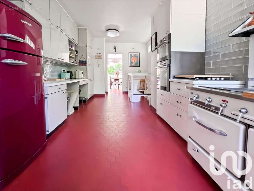 Photo 6 - Appartement à LA CELLE-SAINT-CLOUD