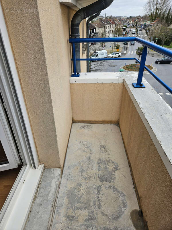 Appartement t2 de 49 m2 en dernier etage persan - photo 7
