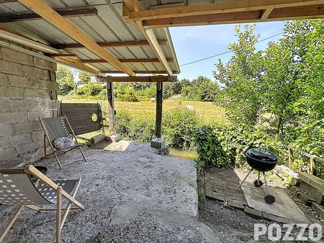 A Vendre à GENÊTS (50530)  - Maison en pierres 189 m² -7 pièces - 4 à 6 chambres - Baie du Mont-Saint-Michel - photo 16