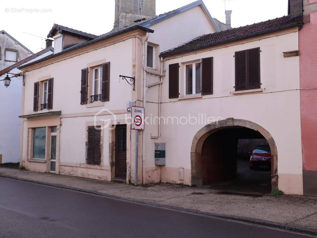 Appartement à FOUGEROLLES