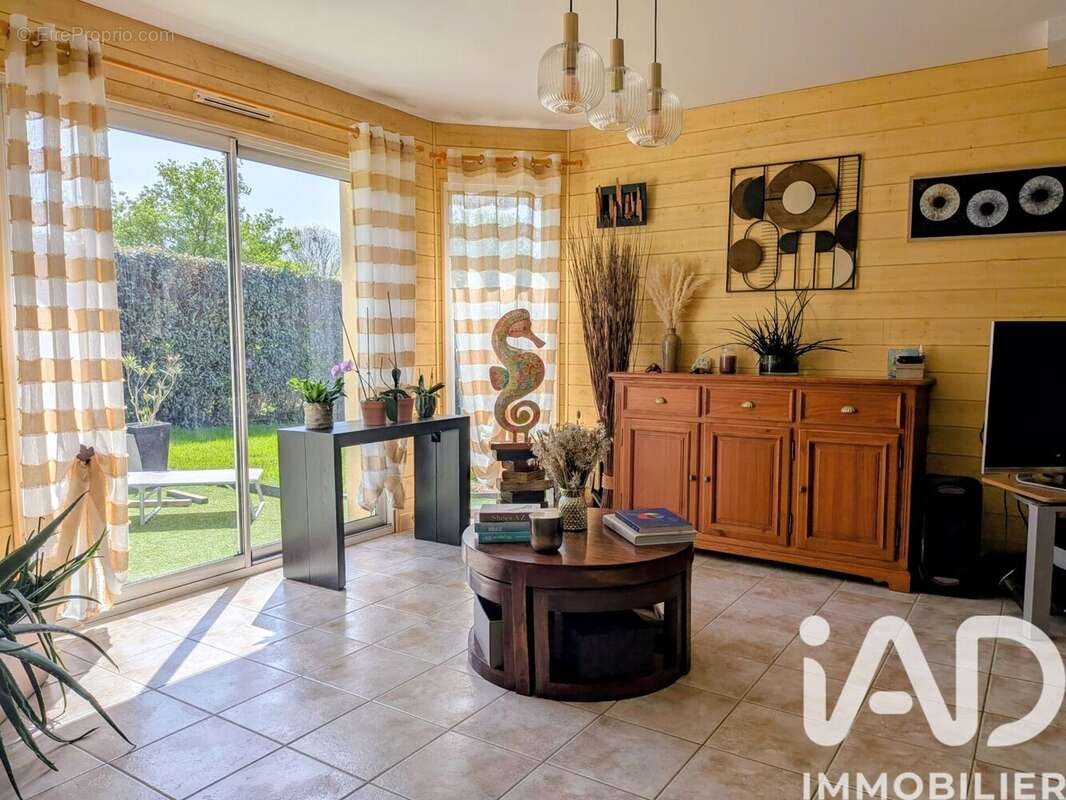 Photo 4 - Maison à LUITRE