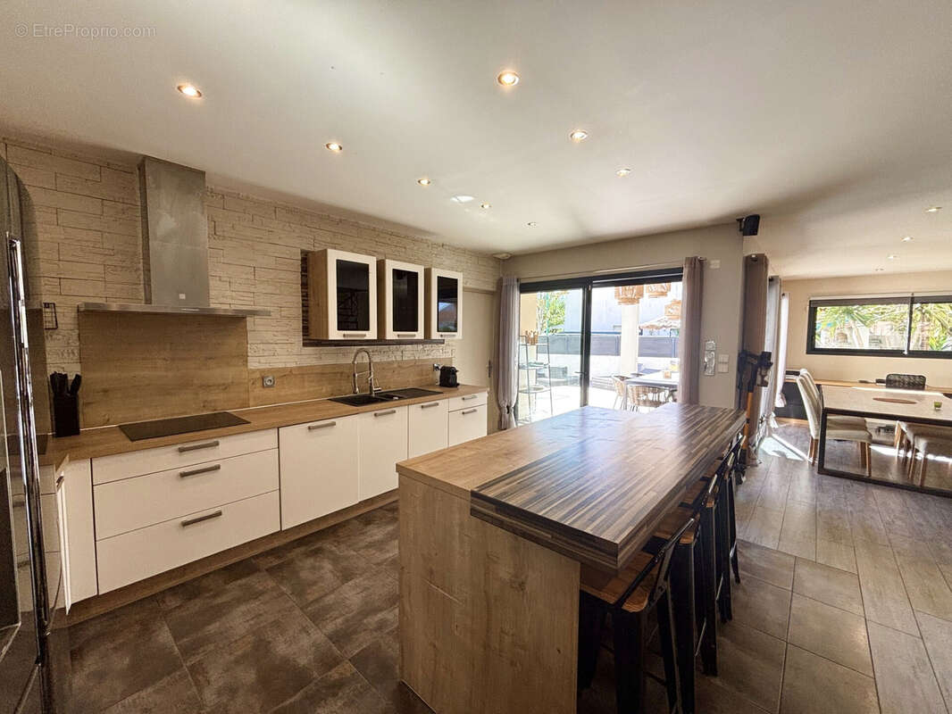 Maison à SAINT-JEAN-LASSEILLE