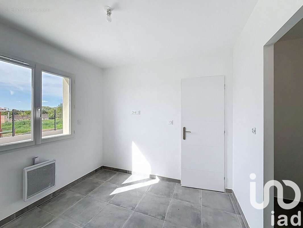 Photo 8 - Maison à POUZOLLES