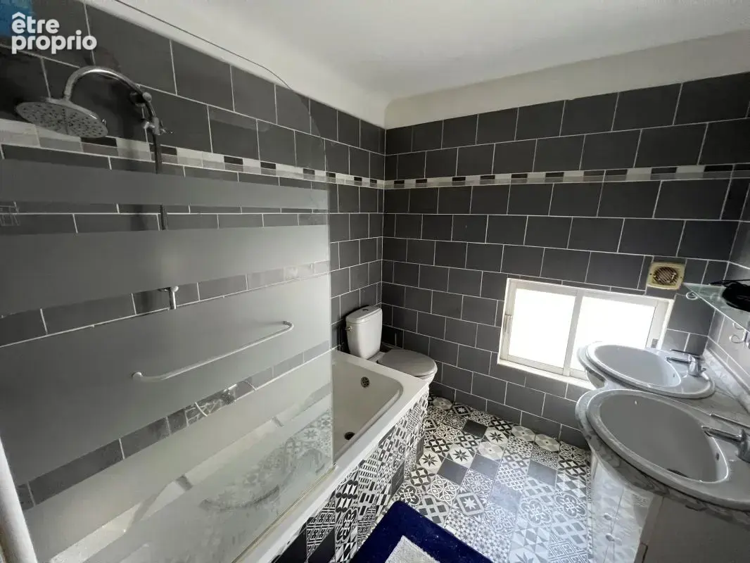 COURSAN : Appartement T3 de 60m² avec fort potentiel - photo 4