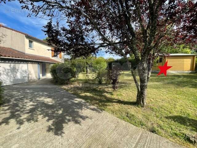 Maison à DREMIL-LAFAGE