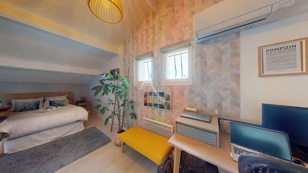 Maison à SAINT-ORENS-DE-GAMEVILLE