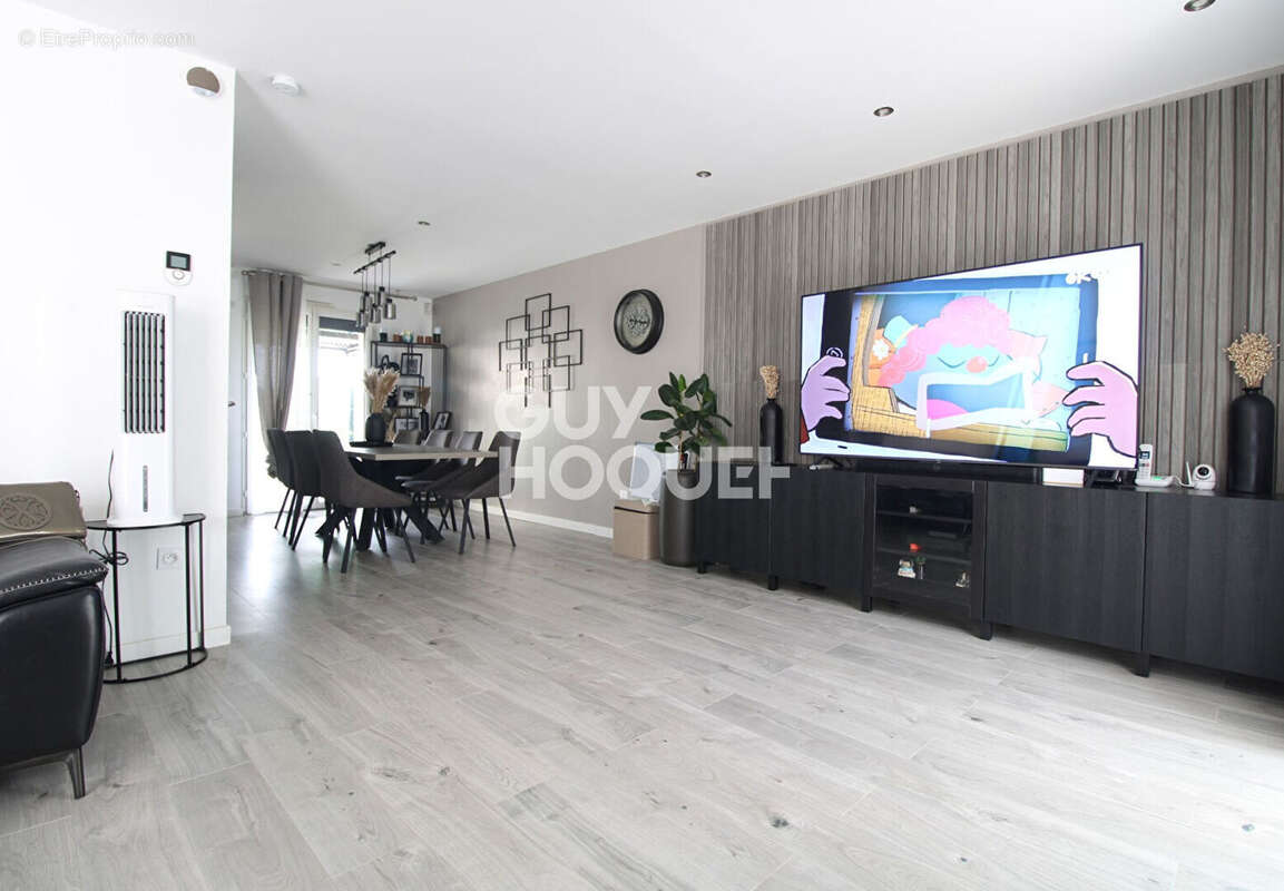 Maison à GRISY-SUISNES