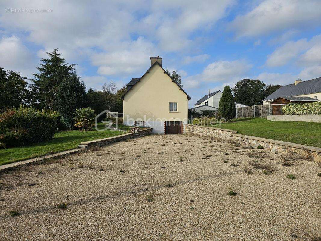 Maison à MAURE-DE-BRETAGNE