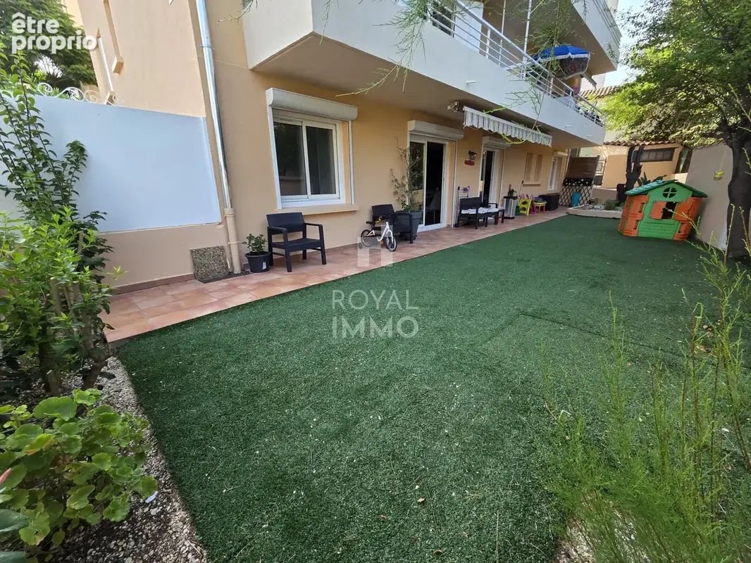 Appartement rez-de-jardin T3 Lamalgue - photo 8