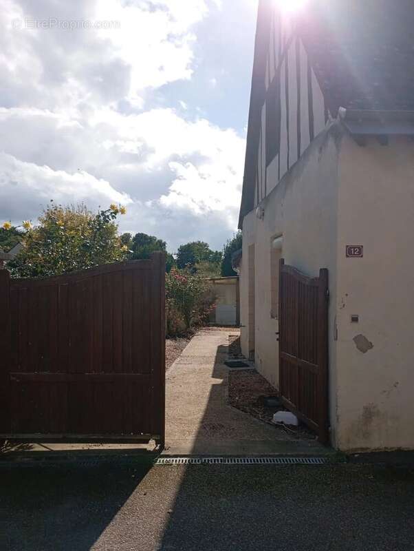 Maison à BUEIL-EN-TOURAINE