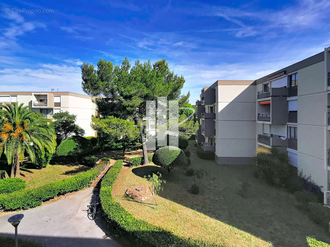 Appartement à FREJUS