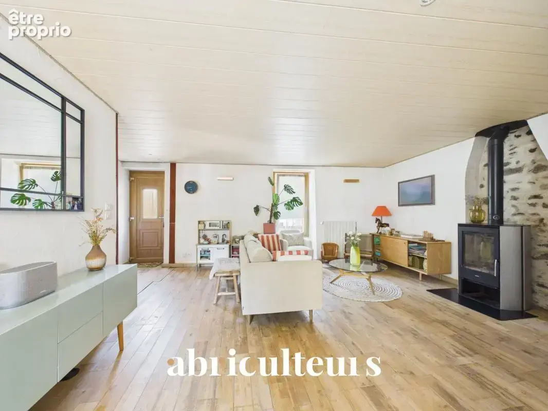 Maison ancienne pleine de cachet en parfait état en vente à La Martinière / Le Pellerin (44640) - photo 8