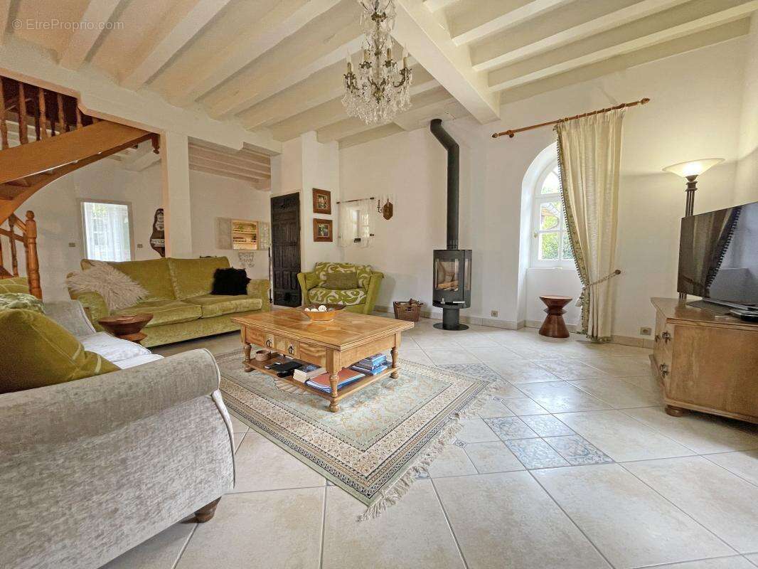 Maison à CAMPAGNE