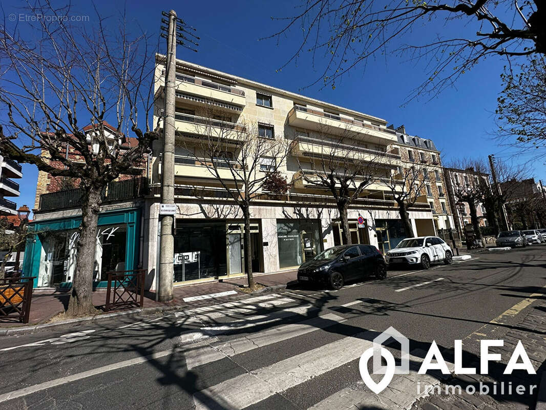 Appartement à ENGHIEN-LES-BAINS