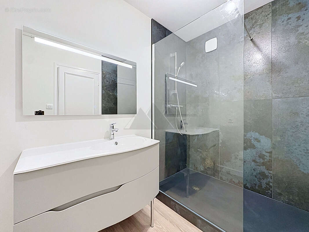 Appartement t5 a vendre centre ville brest siam ascenseur garage vue mer - photo 9
