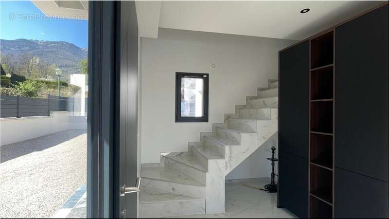 Maison à SERGY